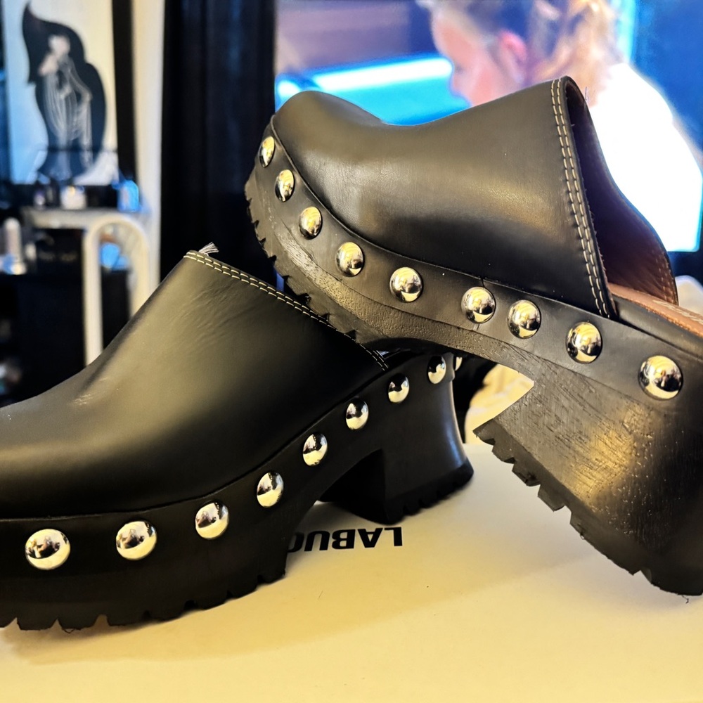 Black w Silver Grommets Clogs